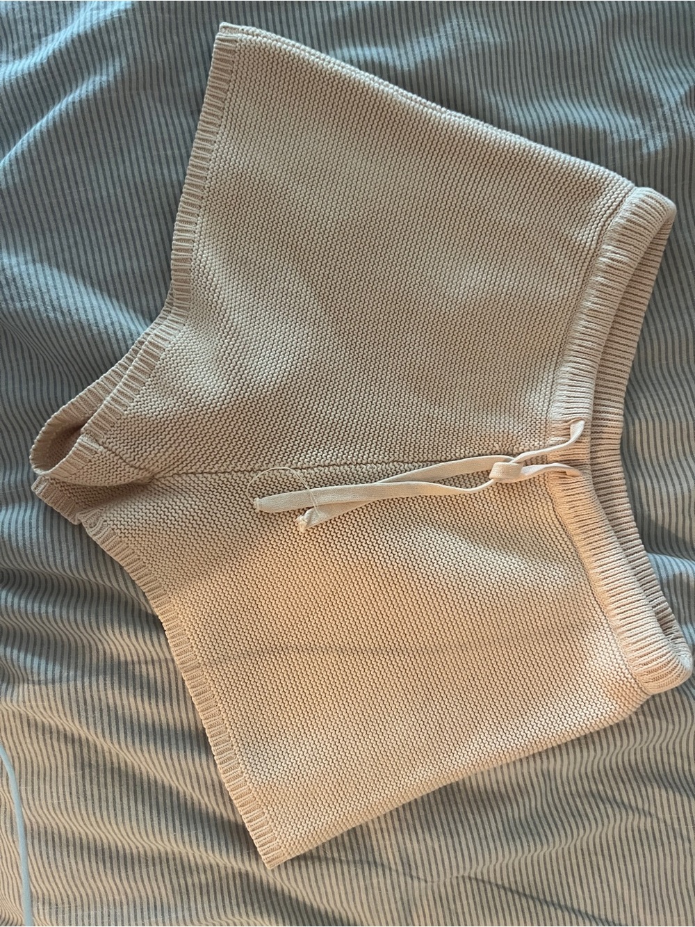 Tiger mist  Knit Drawstring Shorts in Beige